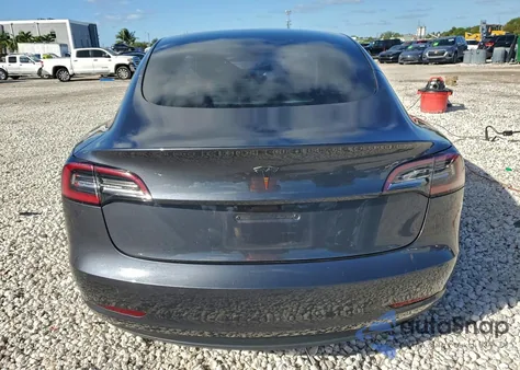 2022 Tesla Model 3 from USA, damaged, VIN 5YJ3E1EAXNF241532